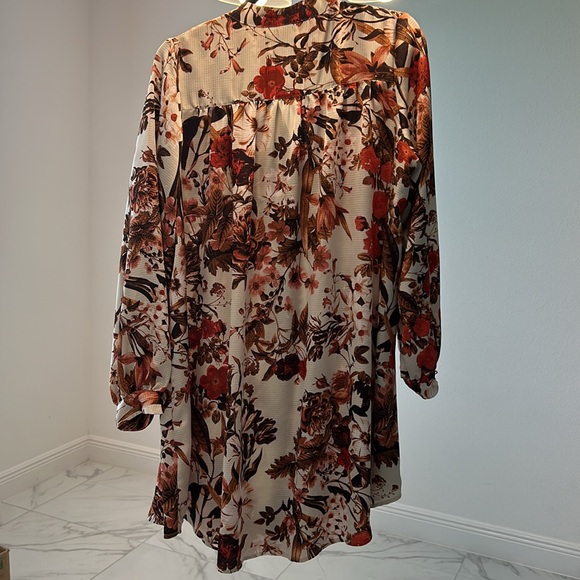 I only used it once, blouse used in good condition - Picture 4 of 5